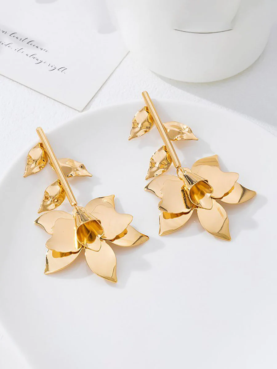 Flower Shape Earrings Accessories - Image 3