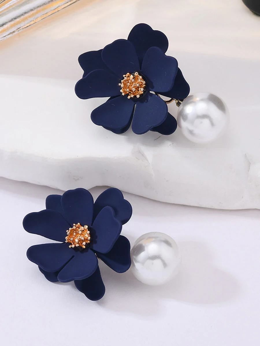 Flower Shape Earrings Accessories - Image 3